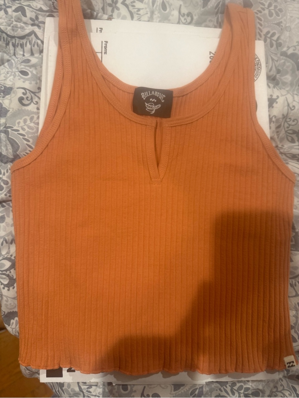 NWOT Billabong Tank S CropTank - Picture 4 of 5
